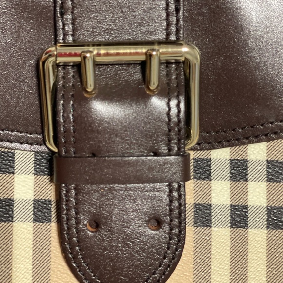 Authentic Burberry Handbag - Picture 4 of 11